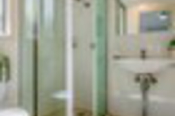 Room 215 of 279
