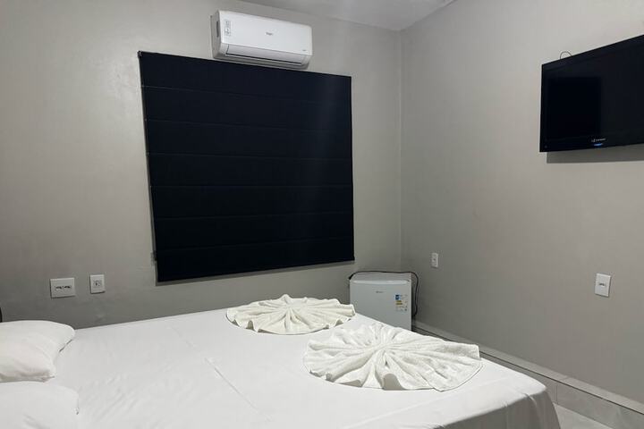 Room 3 of 38