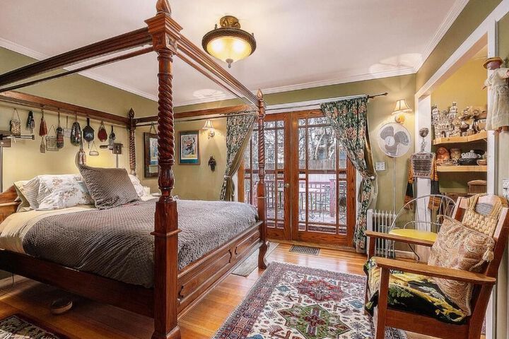 Room 2 of 36