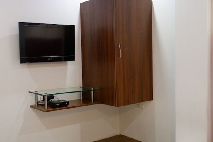 Room 18 of 64