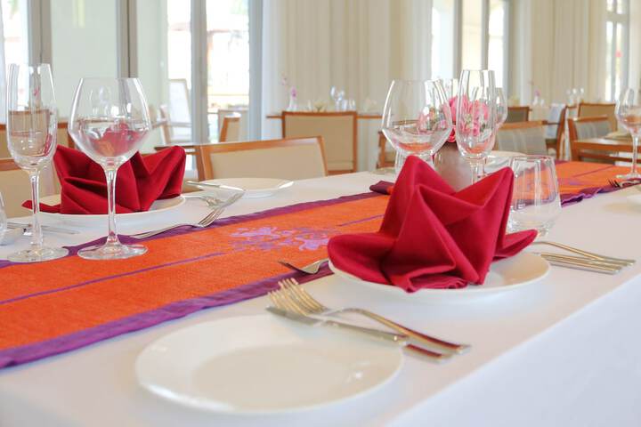 Dining 55 of 72