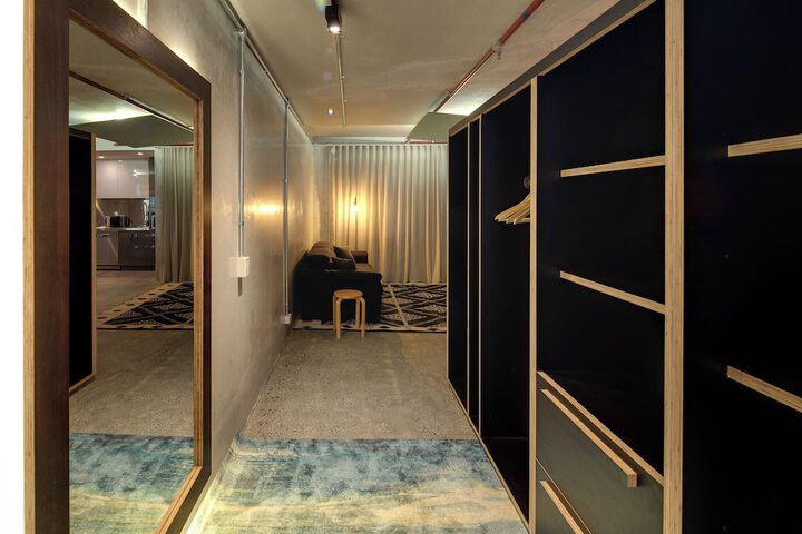Room 71 of 308