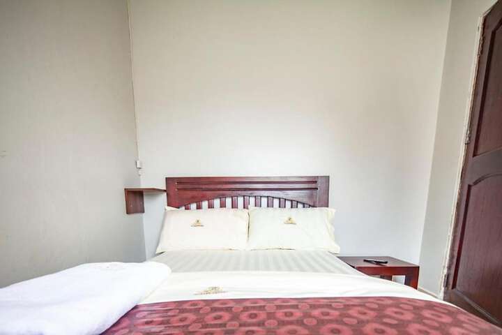 Room 7 of 31