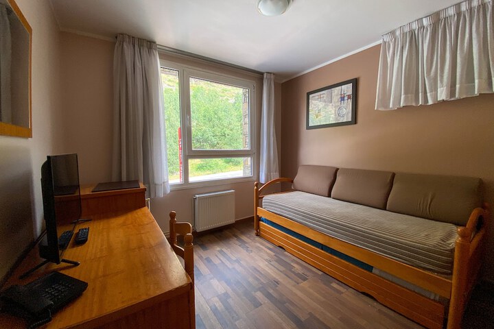 Room 19 of 44