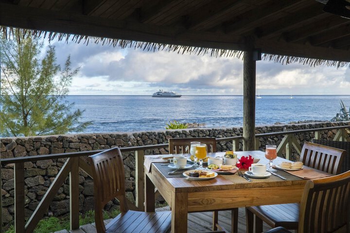 Breakfast/Coffee Service 101 of 186