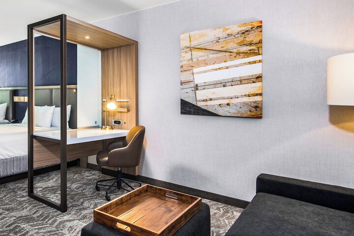 Room 11 of 44
