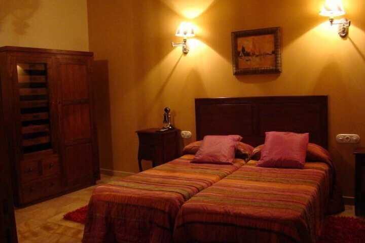 Room 6 of 36
