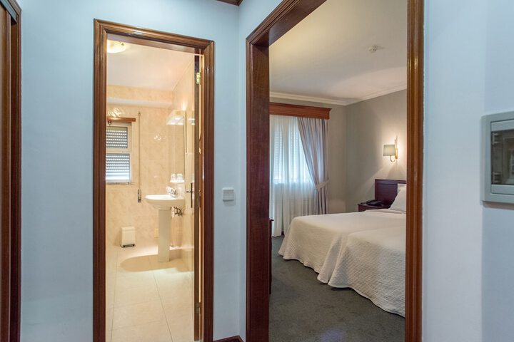 Room 16 of 43