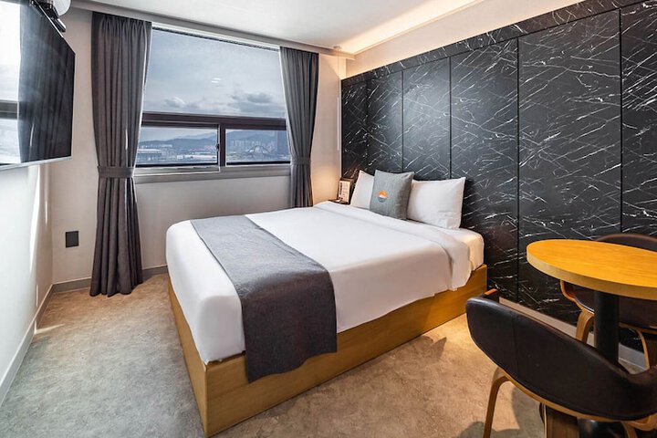 Room 44 of 139