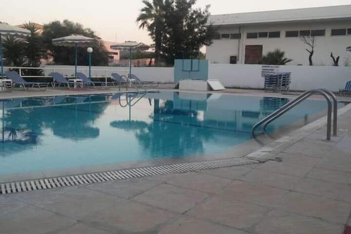 Hotel with Pool