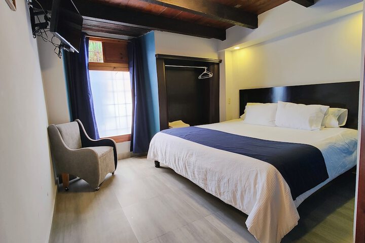 Room 15 of 42