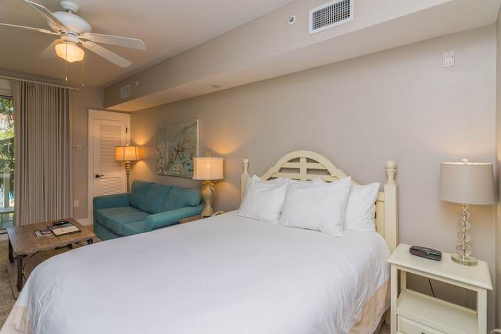 Room 44 of 270