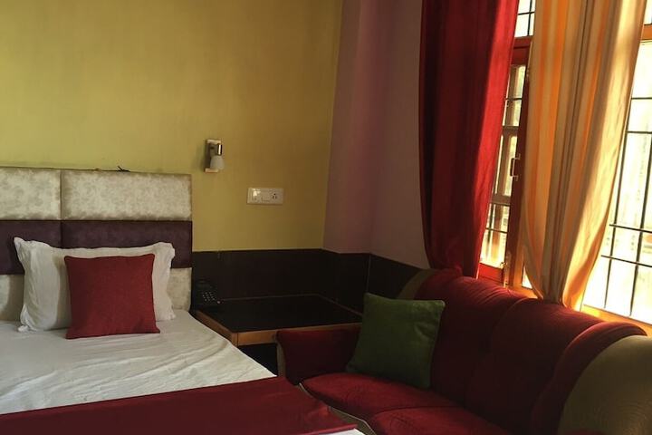Room 14 of 14