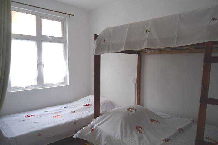 Room 2 of 15