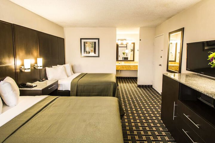 Room 11 of 46