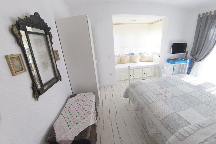 Room 21 of 77