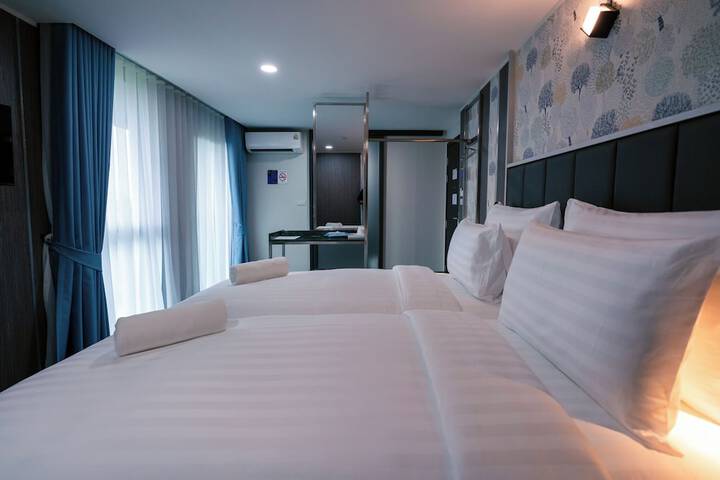 Room 15 of 138