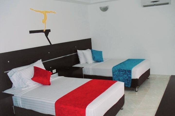 Room 8 of 11