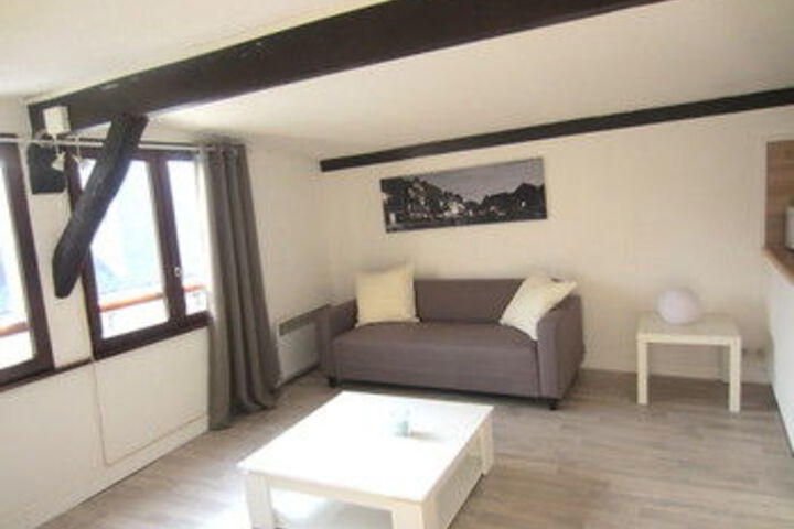 Room 15 of 18