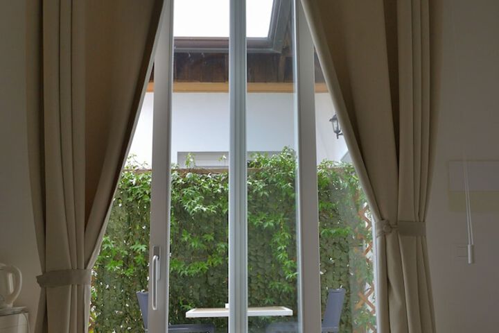 Room 10 of 56