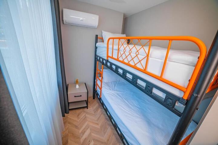 Room 14 of 43
