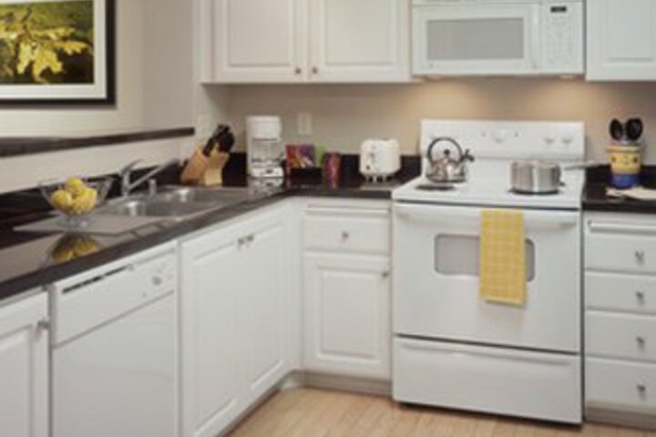 Image of Oakwood at Mira Vista in La Ca
