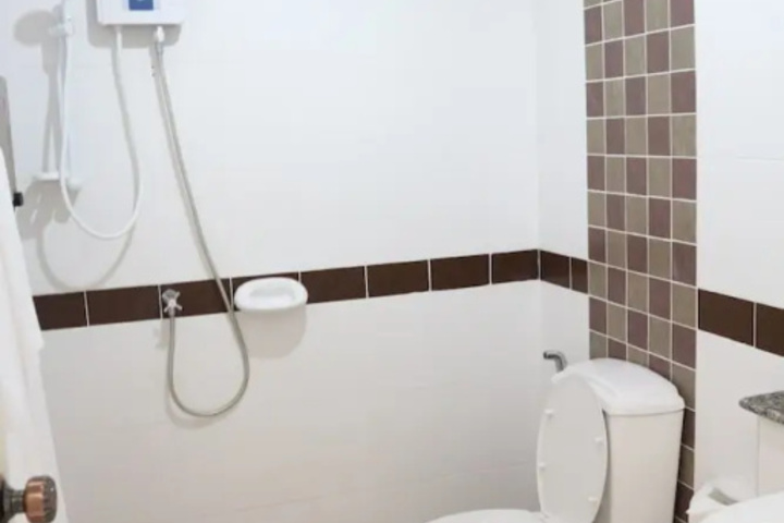 Clean Restrooms