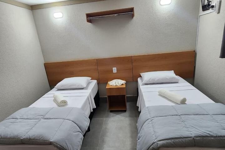 Room 12 of 22
