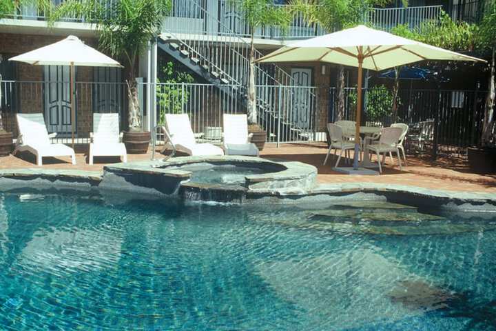 Pool 24 of 37