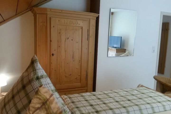 Room 6 of 41