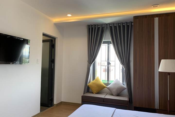 Room 10 of 36