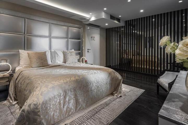 Room 14 of 41