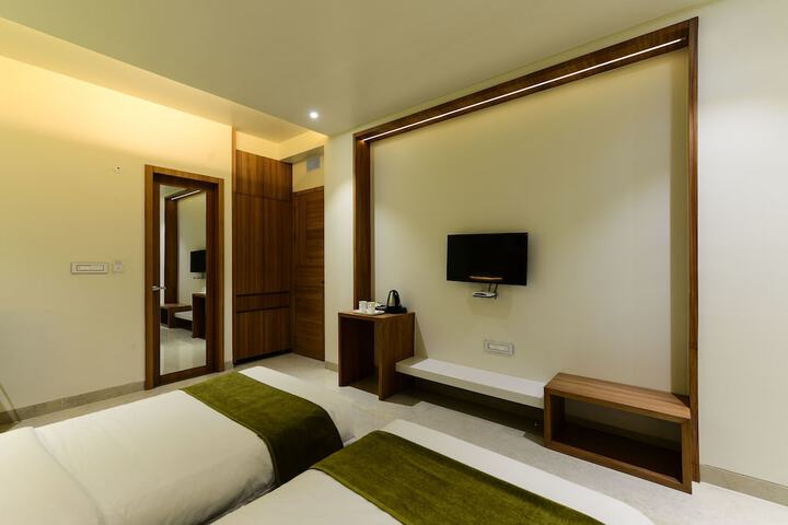 Room 31 of 85