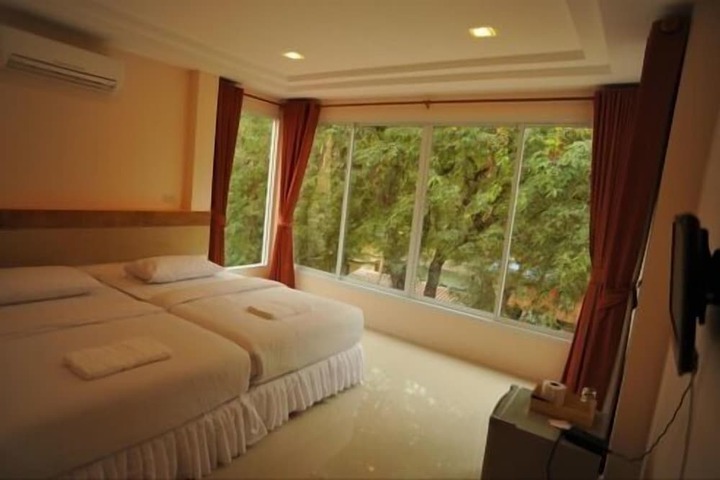 Room 18 of 30