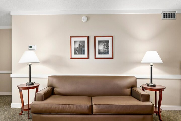 Room 5 of 23