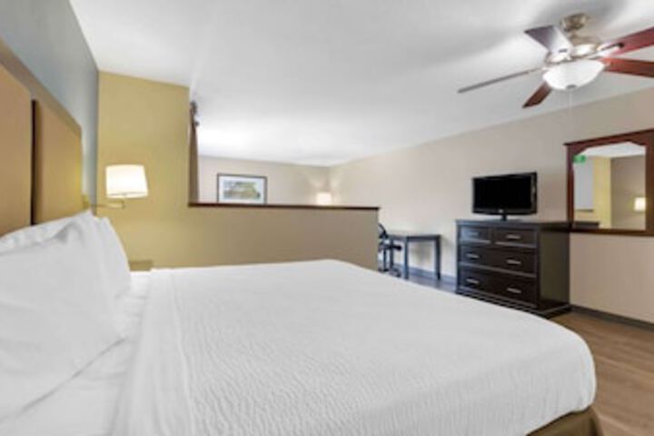 Room 46 of 102