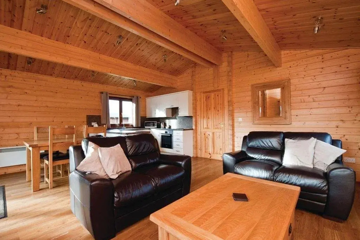 Room 3 of 12