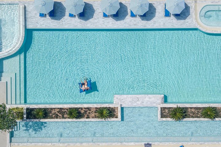 Pool 51 of 80