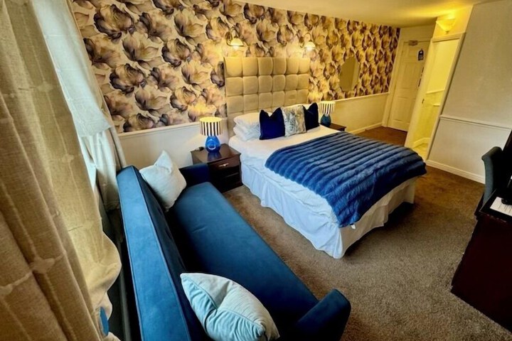 Room 40 of 90