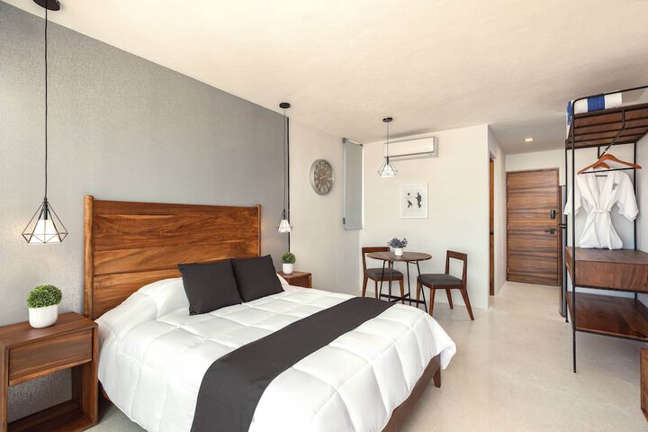 Room 5 of 23