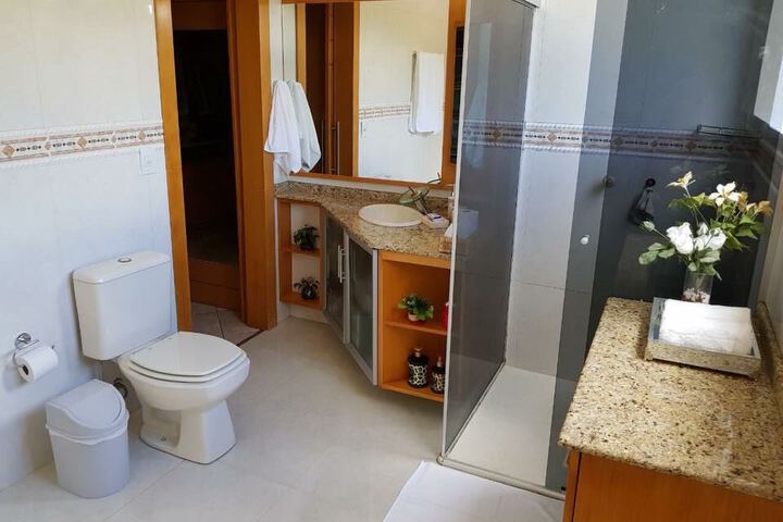 Room 10 of 23