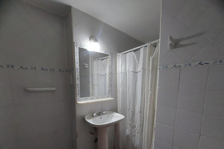 Room 21 of 40