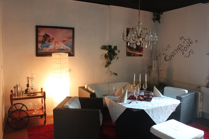 Room 10 of 50