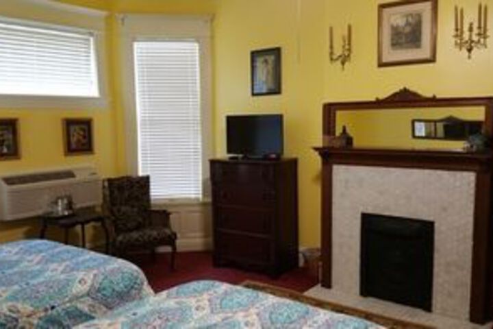 Room 38 of 49