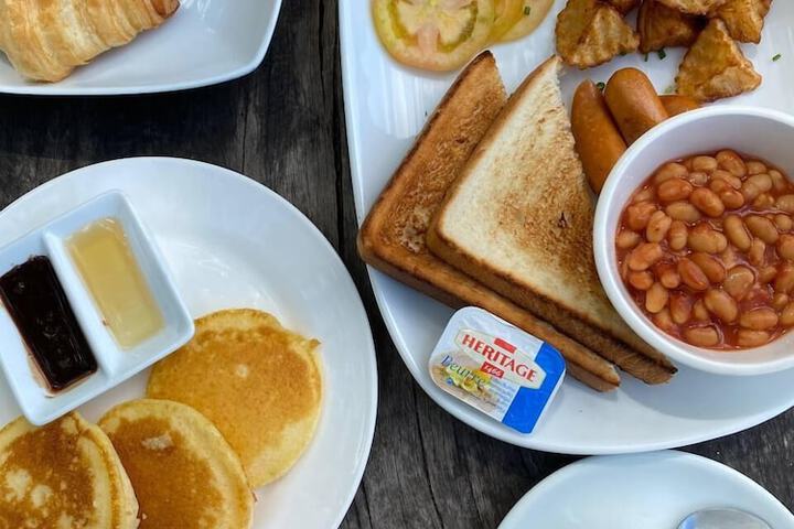 Breakfast/Coffee Service 46 of 60