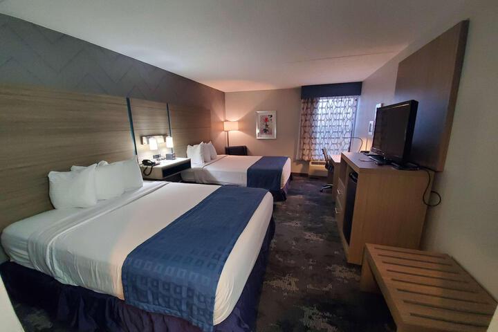 2 Double Beds (5 of 5)