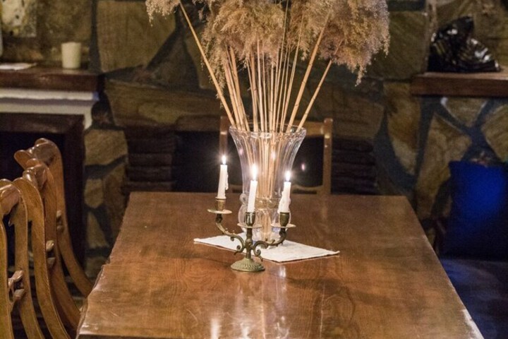 Dining 40 of 55