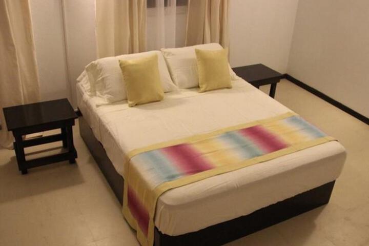 Room 2 of 5