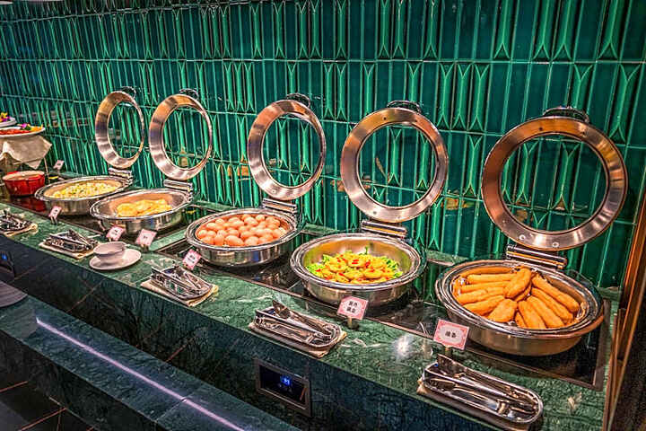 General 8 of 13