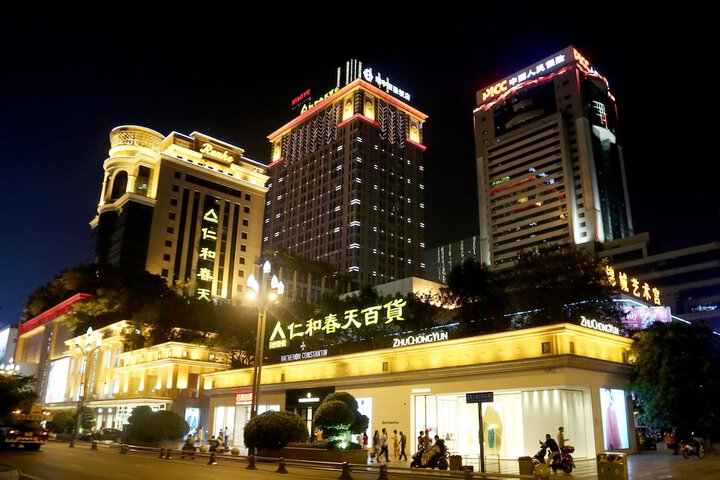 Lia Chengdu Hotel
